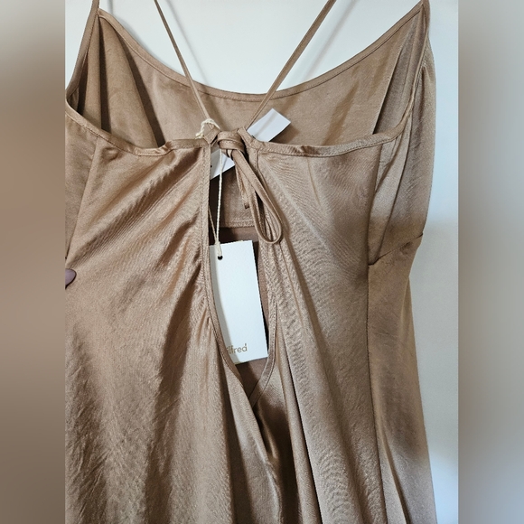 NWT // Wilfred Landscape Dress - Gold Camel - Picture 9 of 12